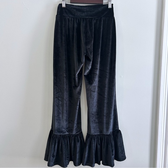 NEW Matilda Jane Holiday Best Big Ruffle Crop Velour Pant Women's Small Black - Picture 7 of 7